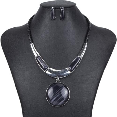 MS20129 Fashion Brand Jewelry Sets Round Pendant 5 Colors Faux Leather Rope High Quality Wholesale Price Party Gifts