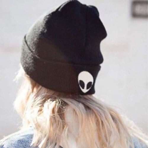 Autumn Winter Womens Knitted Hat Fashion Trend Mens Beanie Alien Embroidery Outdoor Sports Riding Ski Warm Wool Cap H48