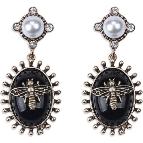 2021 New Fashion Vintage Baroque Drop Earrings Women Luxury Statement Retro Pearl Bee Earring Jewelry Accessories For Women