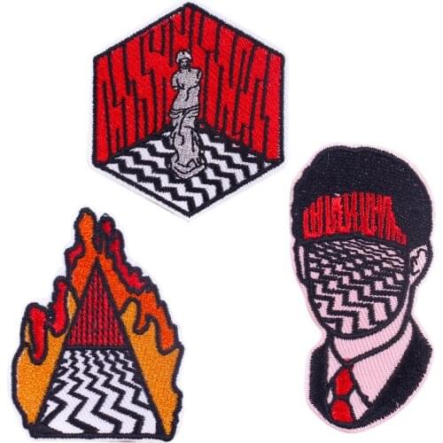 Exquisite Movie Embroidery Patches Iron on Twin Peaks Badges Thermo Adhesive Film Patches Venus Iron Stickers for Jeans Fabric