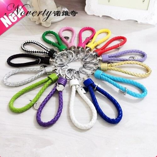 2017 New 2piece Creative Hand Woven Leather Rope Key Buckle Car Lovers Key Chain Ring Pendant Accessories