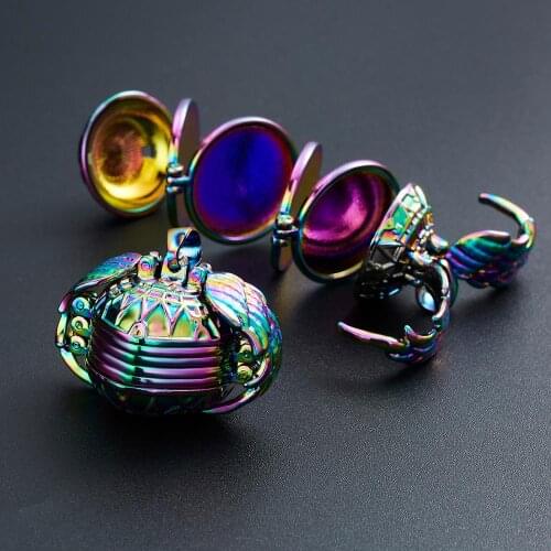 Round Rainbow Magic 4 Photo Pendant Angel Wings Flash Box Fashion Album Box Statement Necklace Jewelry Dropshipping Gift