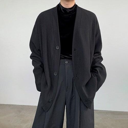 2021 South Korea pleated cardigan sweater mens trendy ins loose casual jacket spring Korean mens all-match jacket