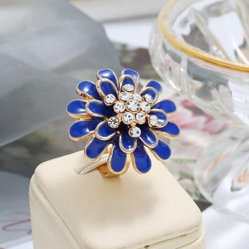 New Fashion Female Gold Metal Rhinestone Flower Rings Adjustable For Women Banquet Holiday Anniversary Birthday Jewelry Gift