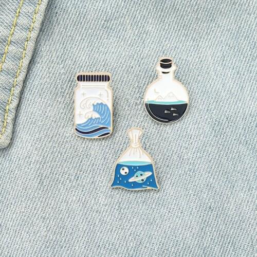 Astronaut Enamel Pin Adventure Ocean Drifting Wishing Bottle Brooches Bag Lapel Pin Badge Jewelry Gift for Friends