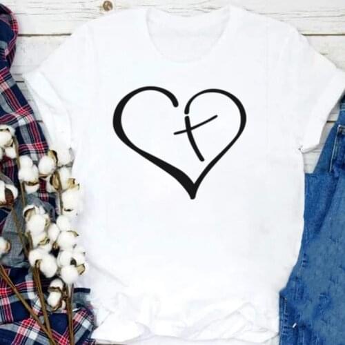 Love of Heart Jesus Graphic Short Sleeve T-Shirt Women Summer Tumblr Tee for Lady Yong Girl Top Tee Hipster Clothes