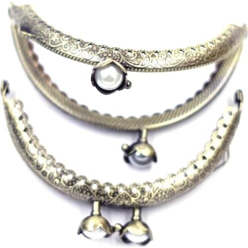 10Pcs Bronze Tone Coin Bag Purse Arc Frame Kiss Clasps Lock White Resin Ball Flower Pattern Handle 8.5x6cm