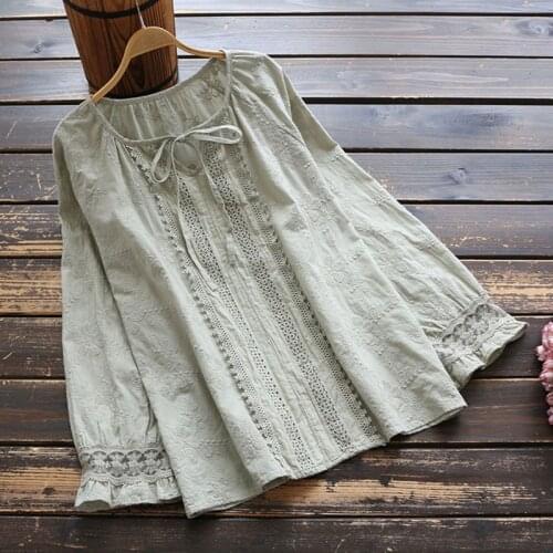 Moricome Blouses With Bow