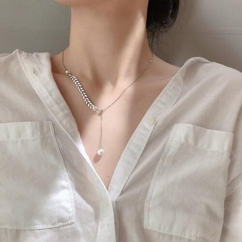 Round White Pearl Leaf Pendant Necklace Vintage Fashion Silver Color Clavicle Chain Necklaces For Women Wedding Chokers Necklace