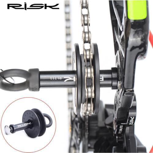 RISK Multifunction Bicycle Chain Keeper Fix Clean Tool With Chain Oiler Sponge Bike Wheel Holder Quick Release Lever Protector