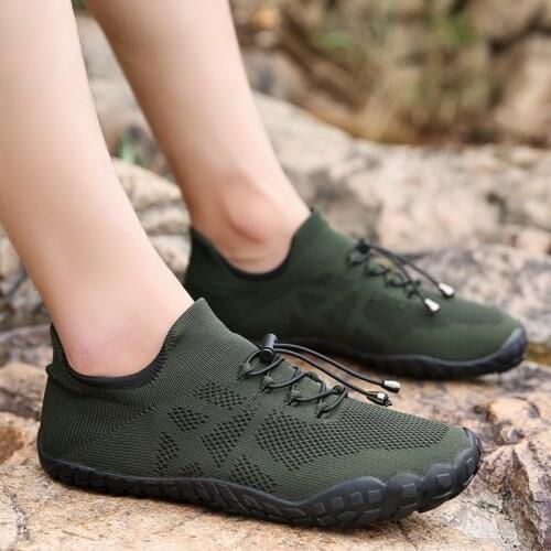 2020 Aqua Shoes Men Beach Breathable Sport Water chunky Shoe Sneakers barefoot fishing zapatos de agua hombre size 39-47