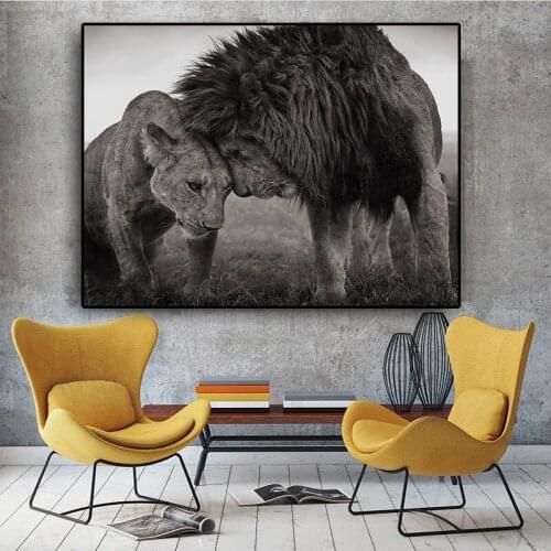 Love Kiss Between Lions Black and White Art Canvas Painting Posters and Prints Wall Art Pictures for Living Room Home Decoration