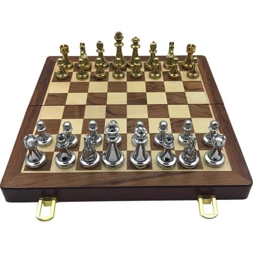 Chessboard Excellent Retro Metal Alloy Entertainment Wooden Folding Chess Pieces Chess Game Set High Quality Chessboard