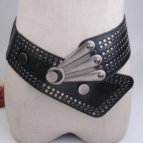 New Fashion Retro Wide Belts Female Luxury Rivet Exquisite Ladies Elastic Belts Red Black Corset Belt Female Dresses Waistband