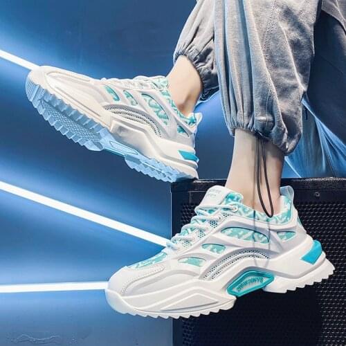 Men Sneakers Mens Shoes Summer 2021 New Fashion Shoes Sports White Shoes Board Shoes Zapatillas Hombre Chaussure Homme
