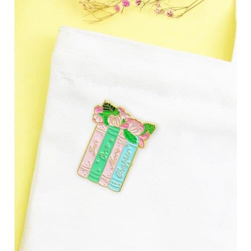 Just one more chapter Books floweres Enamel Brooch Star leaf Color book Lapel Pin For friends who like reading Custom Badge