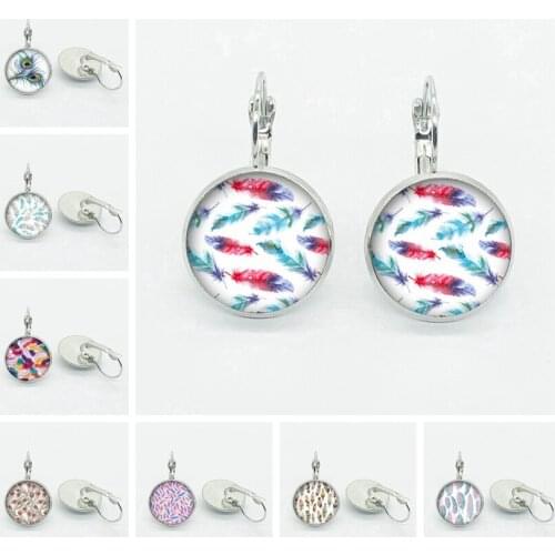 New Colorful Peacock Bird Feather Earring Charm Feather Image Round Glass High-End Earrings Womens Accessories Wholesale