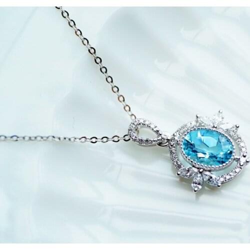 Solid 18K White Gold Nature Blue Aquamarine Gemstones Pendants Necklaces for Women Fine Jewelry for Women Gifts
