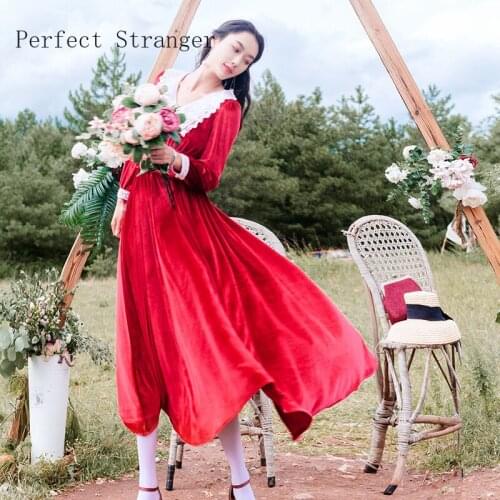 2019 Autumn Winter New Arrival Hot Sale Collect Waist Lace Peter Pan Collar Lantern Sleeve Velvet Long Dress Red