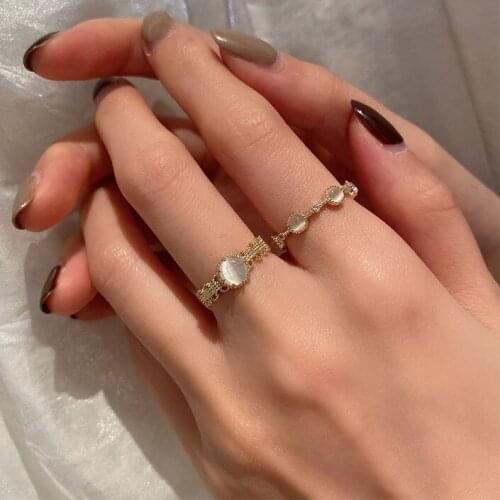 Opal Rings For Women Fashion Jewelry Sweet Design Vintage Lace Round Gold Finger Ring Korean Ladies Elegant Charms Jewellery