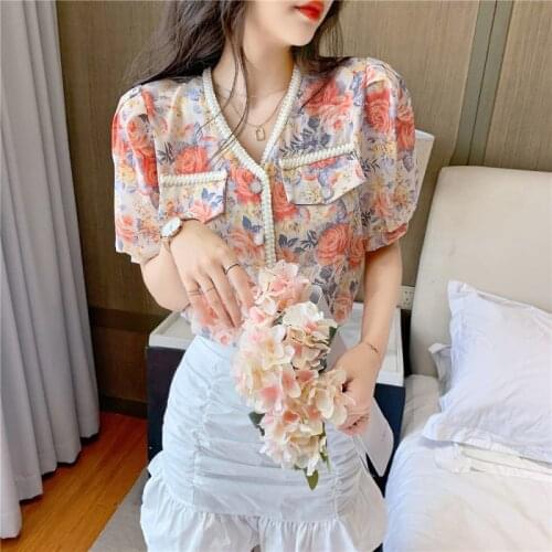 2021 new summer high-end V-neck puff sleeve floral sweet high-end fashion blouse chiffon shirt women