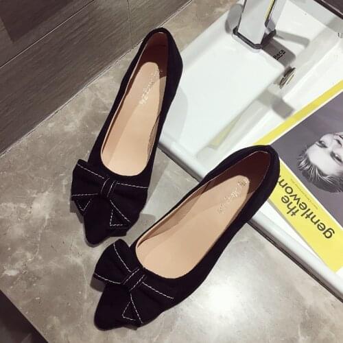 Single shoes womens 2020 spring Korean wild thick heels shallow mouth bow pointed net red super fire fairy shoes