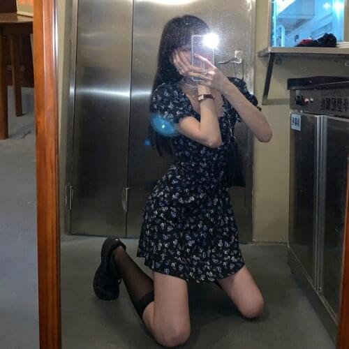 Floral dress female spring and summer 2021 new French retro niche design sense small temperament a-line skirt