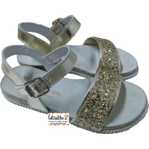Girls sandals with organic outsole
