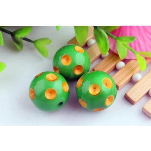 Kwoi vita 100pcs/lot 20mm green acrylic polka gold dot beads,acrylic round chunky beads for chunky necklaces making