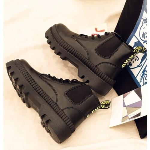 Mens boots 2020 Autumn/Winter British high top Martin black enhanced thick bottom fashion workwear short mens leather boots