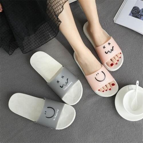Fashion Home Couples Wear Indoor Lovely Home Bathroom Slippers Women Slippers Men Slippers Mens Shoes House Slippers