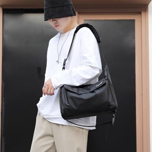 Casual Large Capacity Solid Color Waterproof Design Mens Fashion Shoulder Messenger Bag Sacoche Homme Designer Crossbody Bags