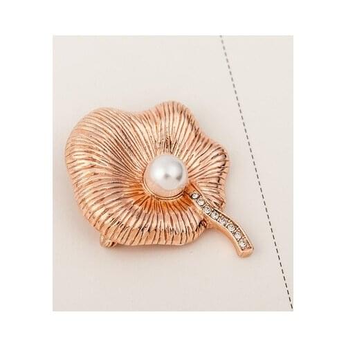 New fashionMetal leaf brooch lotus leaf maple brooch For Women girl Accessories jewelry wholesale