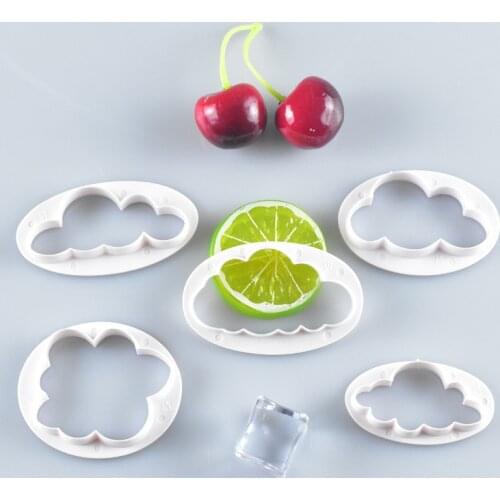 5Pcs 3D Cloud Shape Plastic Fondant Cutter Cake Mold Cookie Cutter Biscuit Mold Cake Decorating Tools Fondant Cutter Cake Mold