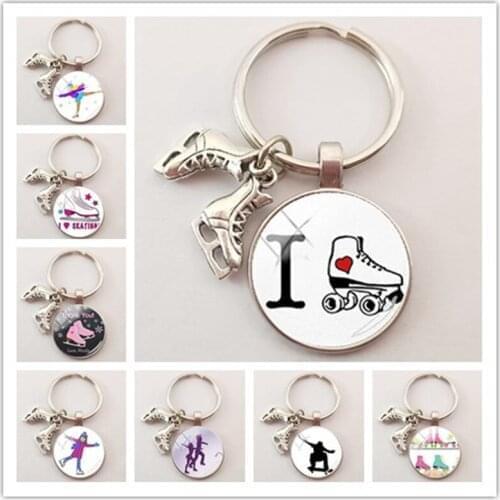 New Creative Skates Mini Pendant Keychain Glass Dome Charm Keyring Ski Lover Souvenir Winter Ice Rink Gift Man Woman Bag Fashion