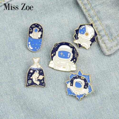 Astronaut Enamel Pins Custom Space Universe Explore Planet Stars Brooches Shirt Lapel Badge Bag Jewelry Gift for Kids