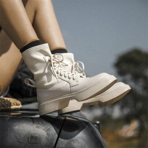 2020 Winter Womens Shoes Genuine Leather round Head Layer Cowhide Lace-Up Flat martens Boots white black boots