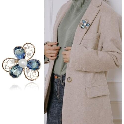 Artificial Rhinestone Flower Brooches for Women Classic Fixed Cardigan Clip Scarf Shawl Buckle Collar Lapel Pin Luxury Jewelry