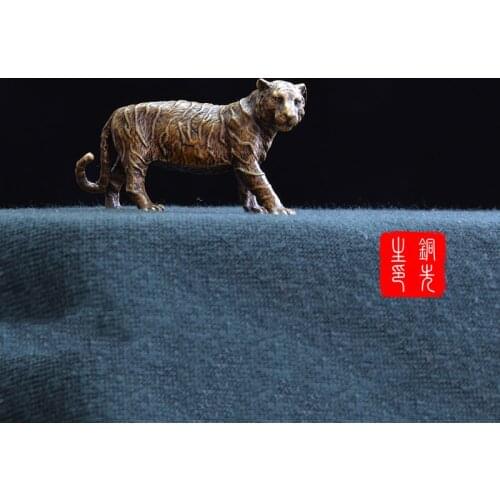 Vintage Copper Tiger Ornaments Study Room Paperweight Desk Decorations Retro Brass Animal Figurines Tea Pets Home Decor Crafts