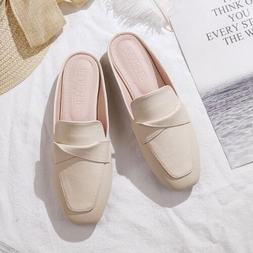 Woman Winter Black Lazy Slides Leather Platform Slippers Womens Mules Home Shoes Girls Designer Flip Flops Low Heels Sandals