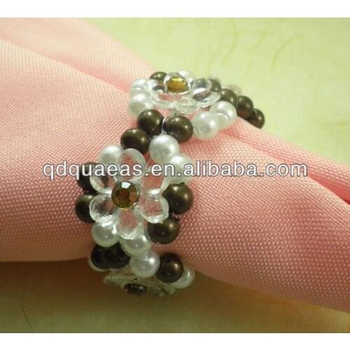 Napkin ring pearl flower, beaded wedding napkin holder