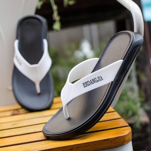 Slippers Mens 2021 Summer New Casual Beach Shoes Thick Soled Word Cool Slipper Flip-Flops Male Female Designer Shoes Indoor