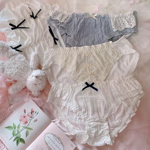 Japanese Fresh Retro Artistic Dotted White Girls Cotton Lace Wings Cute Cotton Underwear