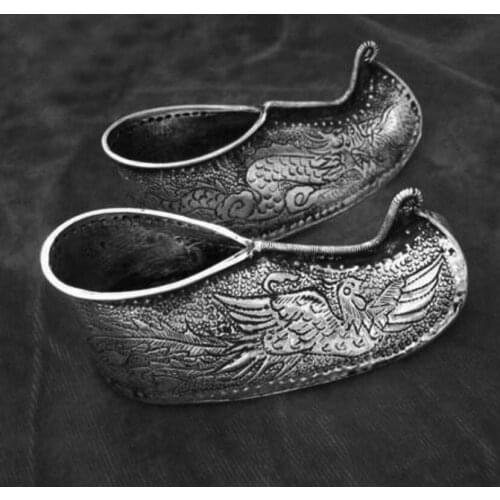 Hot sell new - free shipping Miao silver traditional dragon Alice shoes head evil town house