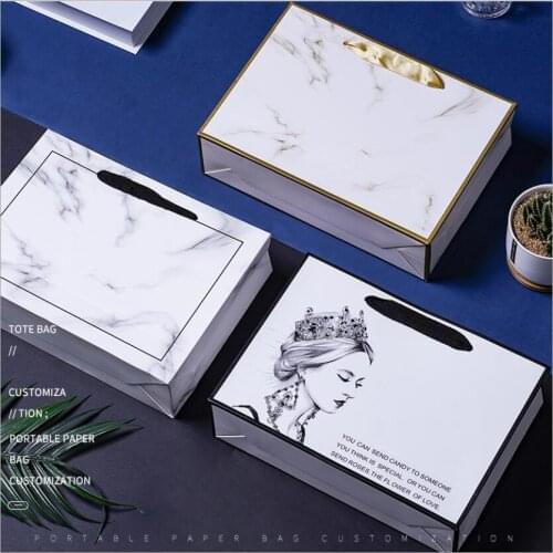 10pcs Quee Printed Gift Paper Bags Large Clothing High-end Shopping Paper Bags With Handle Cosmetics Packing Bags