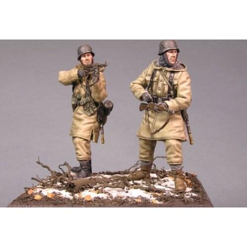 2 Germans in World War II 1:35