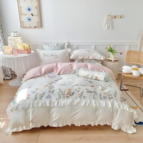 100% Egyptian Cotton Princess Bedding Set Wild Flowers Embroidery Ruffles Duvet Cover Quilt Cover Bed Comforter Set Fitted Sheet