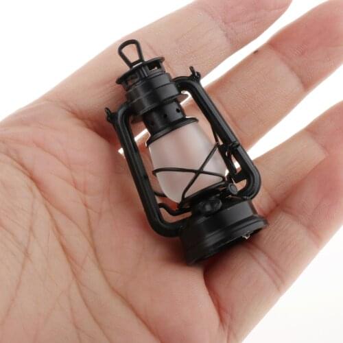 1:6 Scale Medieval Soldier Retro Vintage Handheld LED Metal Oil Lamp Lantern Warm Lights with Switch for 12inch Action Figures