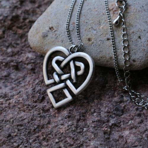 20pcs Irish Retro heart knot necklace anniversary jewelry gifts necklace one of the most popular heart pendant collana jewelry