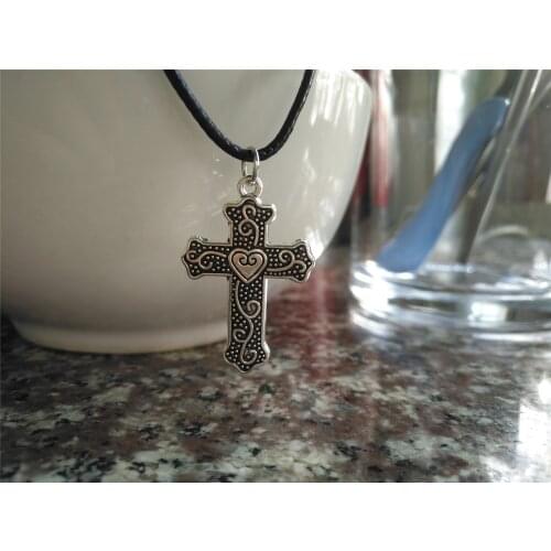 New Blessing amulet love heart Cross Necklace Cute Cool Christian Cross Necklace Simple Faith Religious leather Necklace jewelry